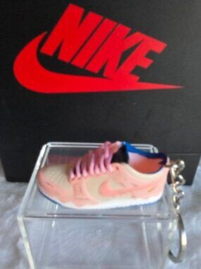 👟NIKE Sneaker Keychain🏀BONUS(1)FREE Basketball Keychain🏀BUNDLE (2)for $25